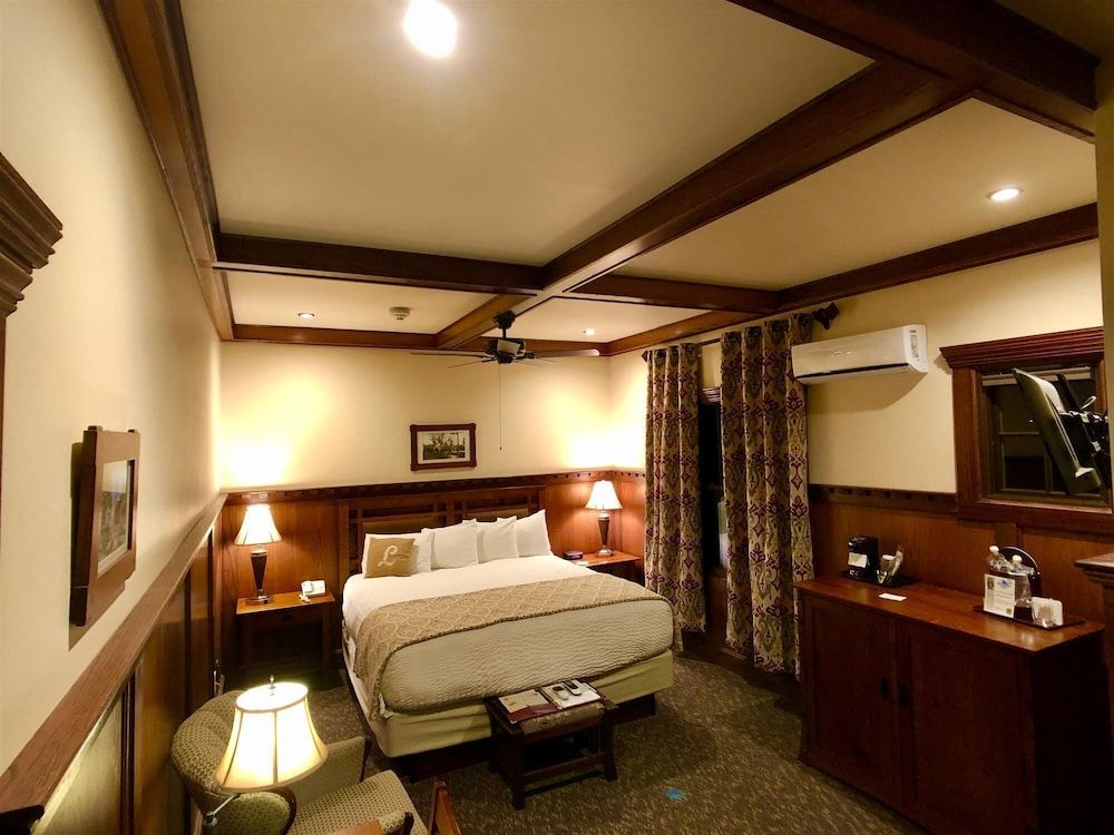 The Lodge at Cloudcroft 2