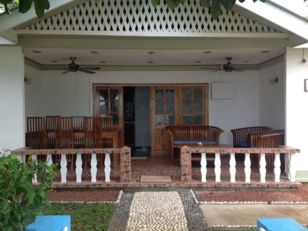 Sea View Lodge 2