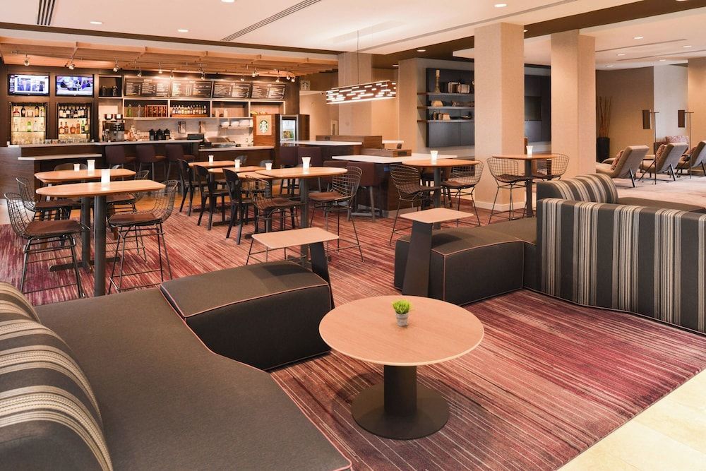 Courtyard by Marriott Toledo North 1