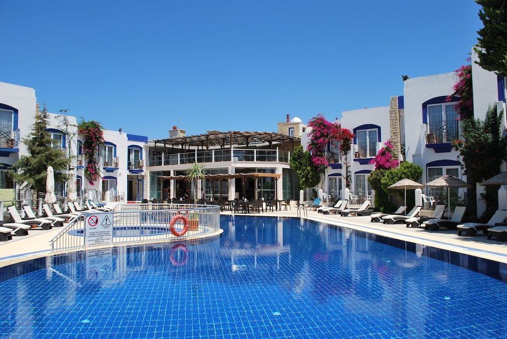 Serpina Hotel - Adults Only 1