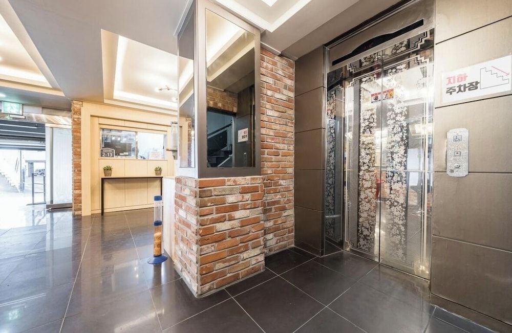 Songjeong Coco Hotel 1