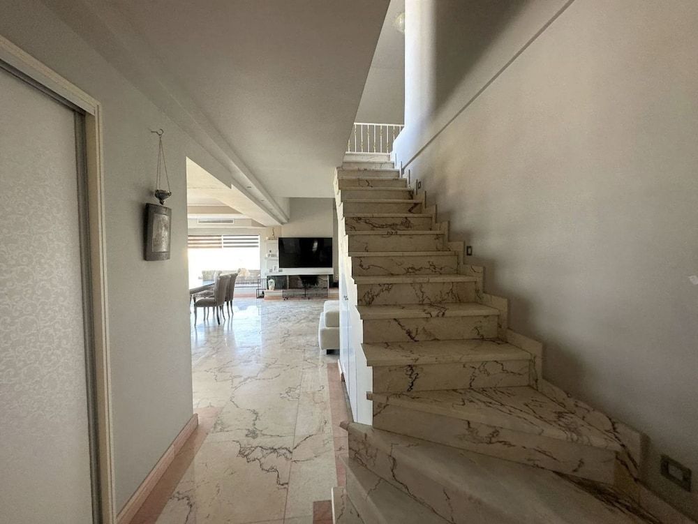 Glyfada 4BDR Penthouse Gia 1