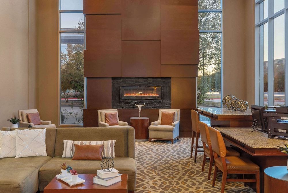 Cambria Hotel Plano - Frisco 2