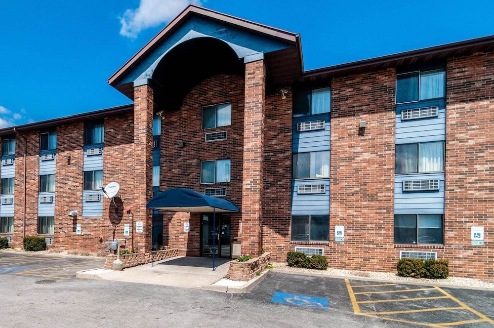 Motel 6-Naperville, IL 1