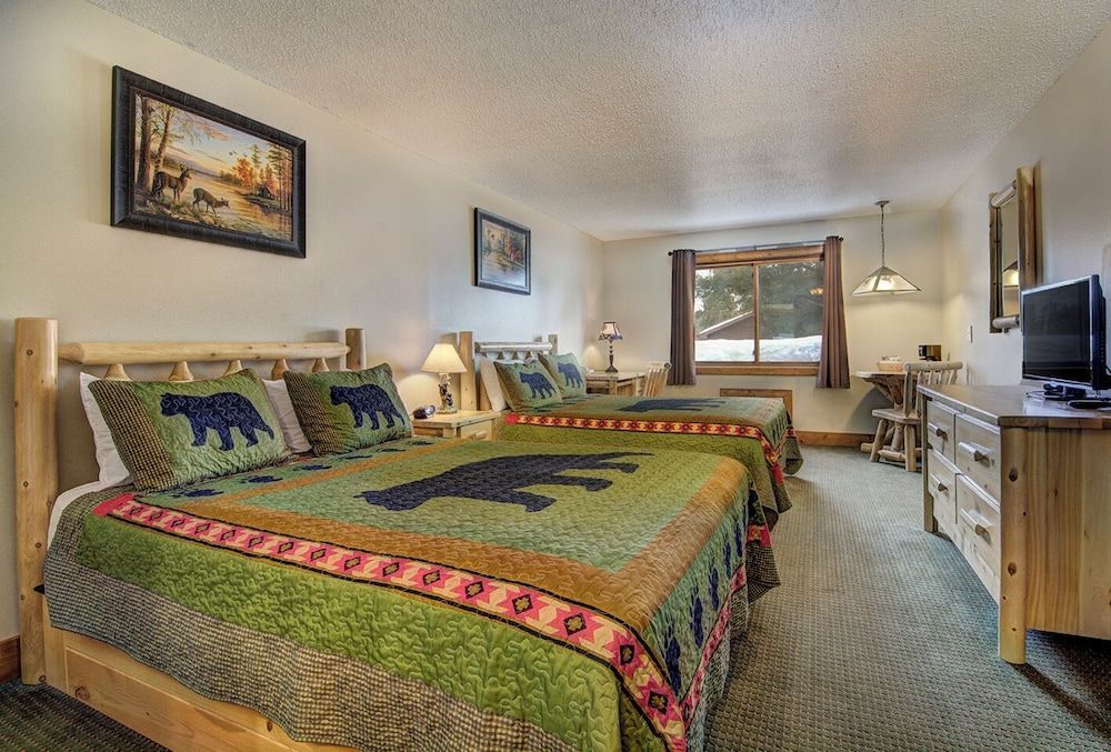 Eagle River Inn and Resort 2