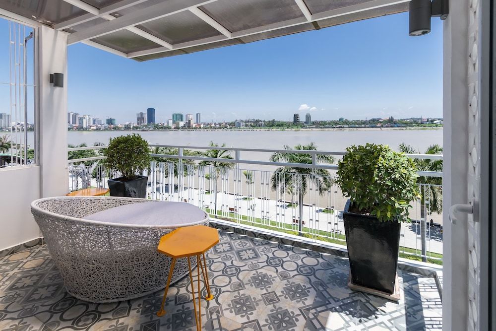 TAO Riverside Residence 1