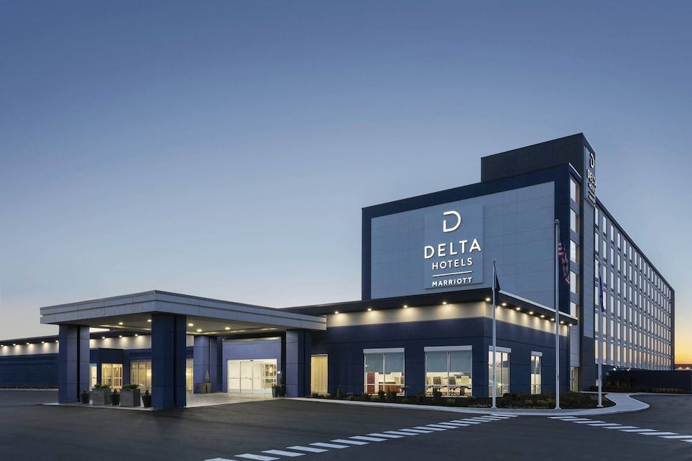 Delta Hotels by Marriott Indianapolis Airport 1