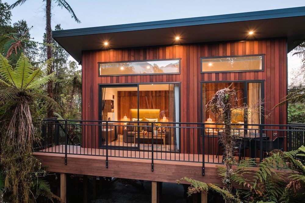 Rainforest Retreat 1