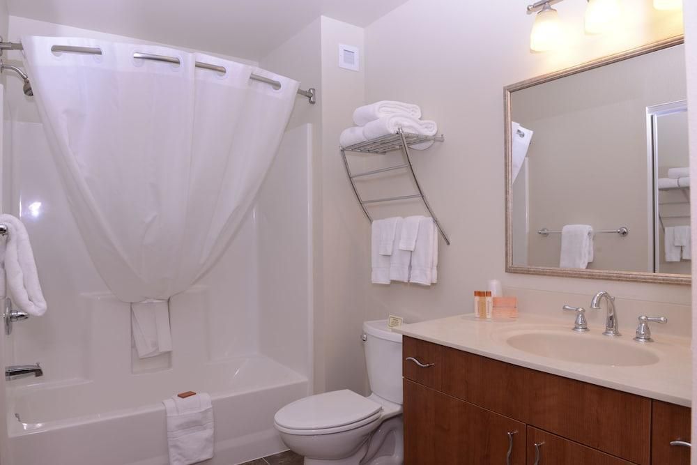 Aspen Suites Hotel Anchorage 2