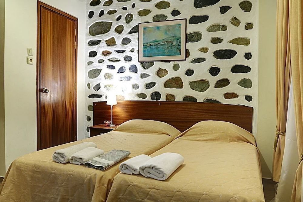 Porto Lesvos hotel 1