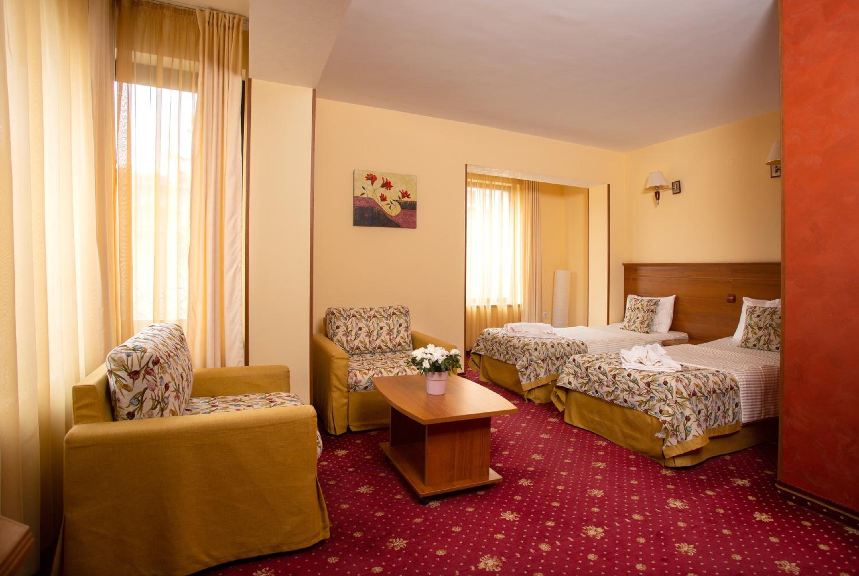 Contessa Hotel 1