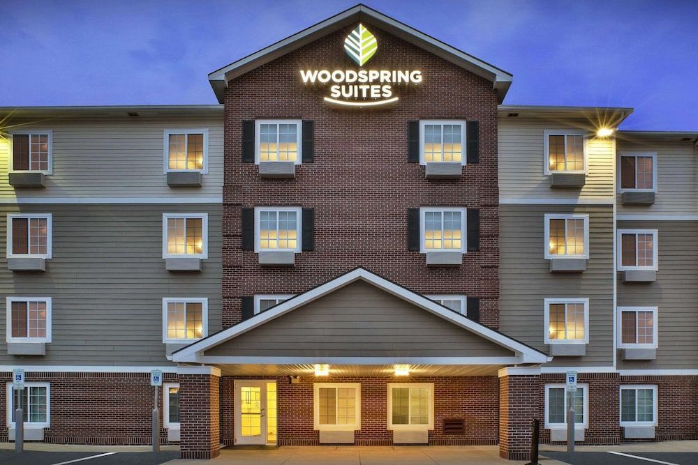 WoodSpring Suites Holland - Grand Rapids 1