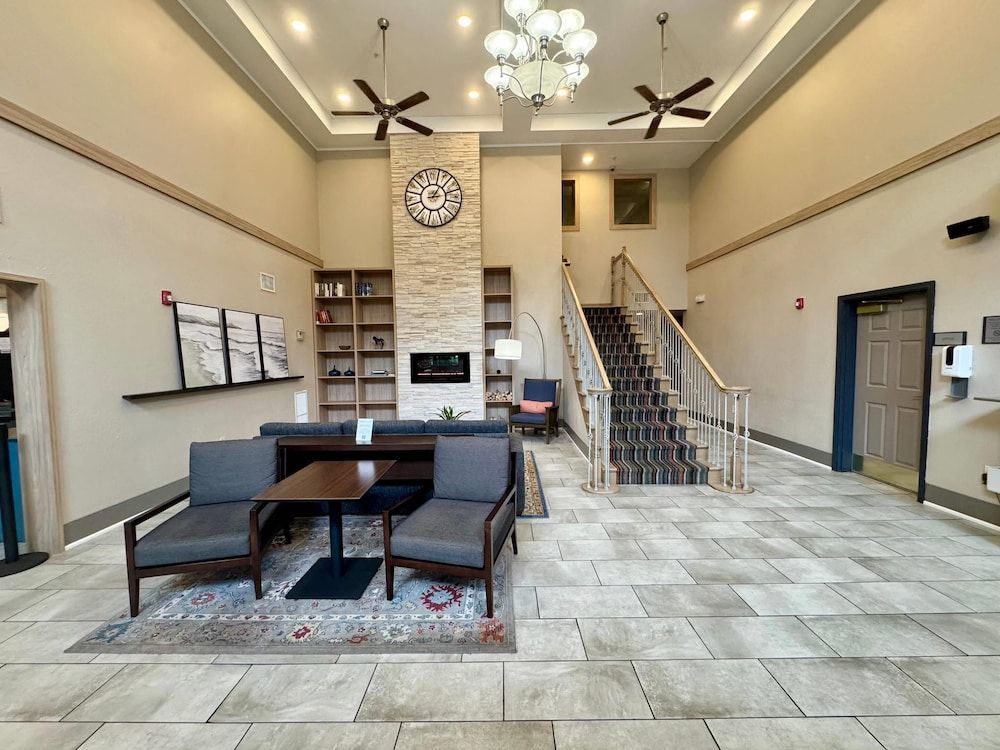Country Inn & Suites by Radisson, Port Charlotte, FL 2