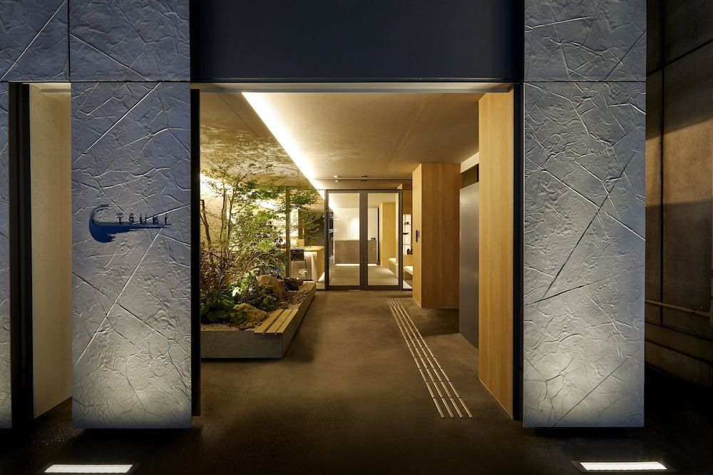 TSUKI Tokyo 1