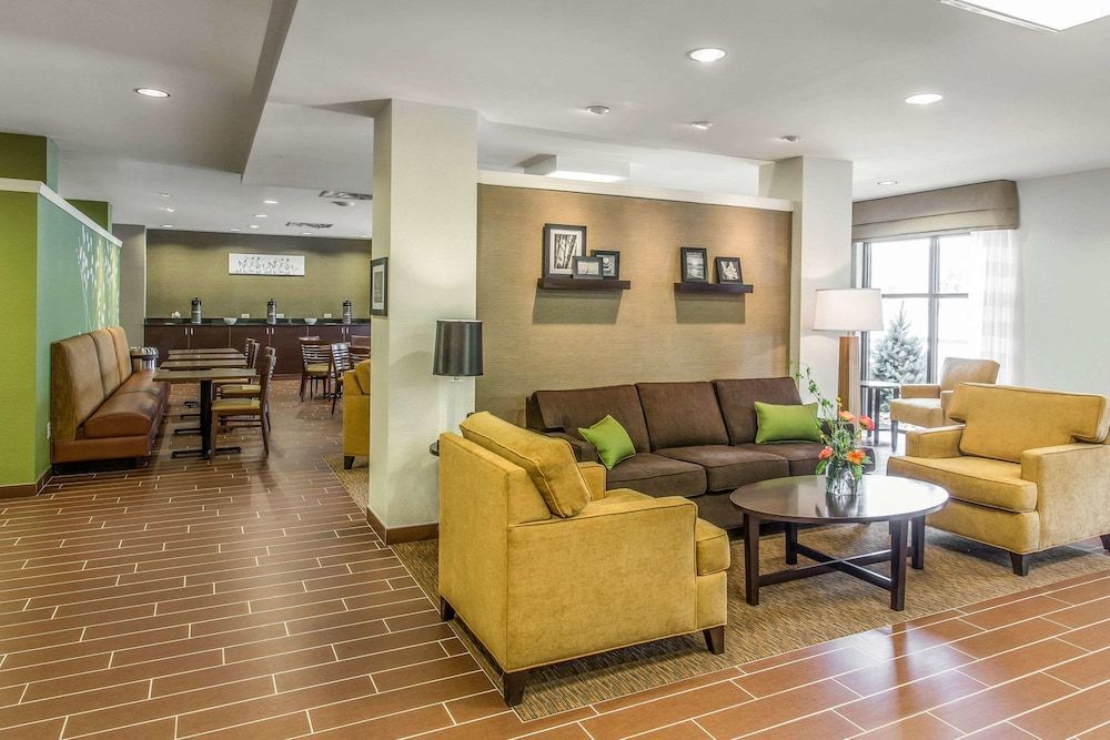 Sleep Inn & Suites Dayton South 2