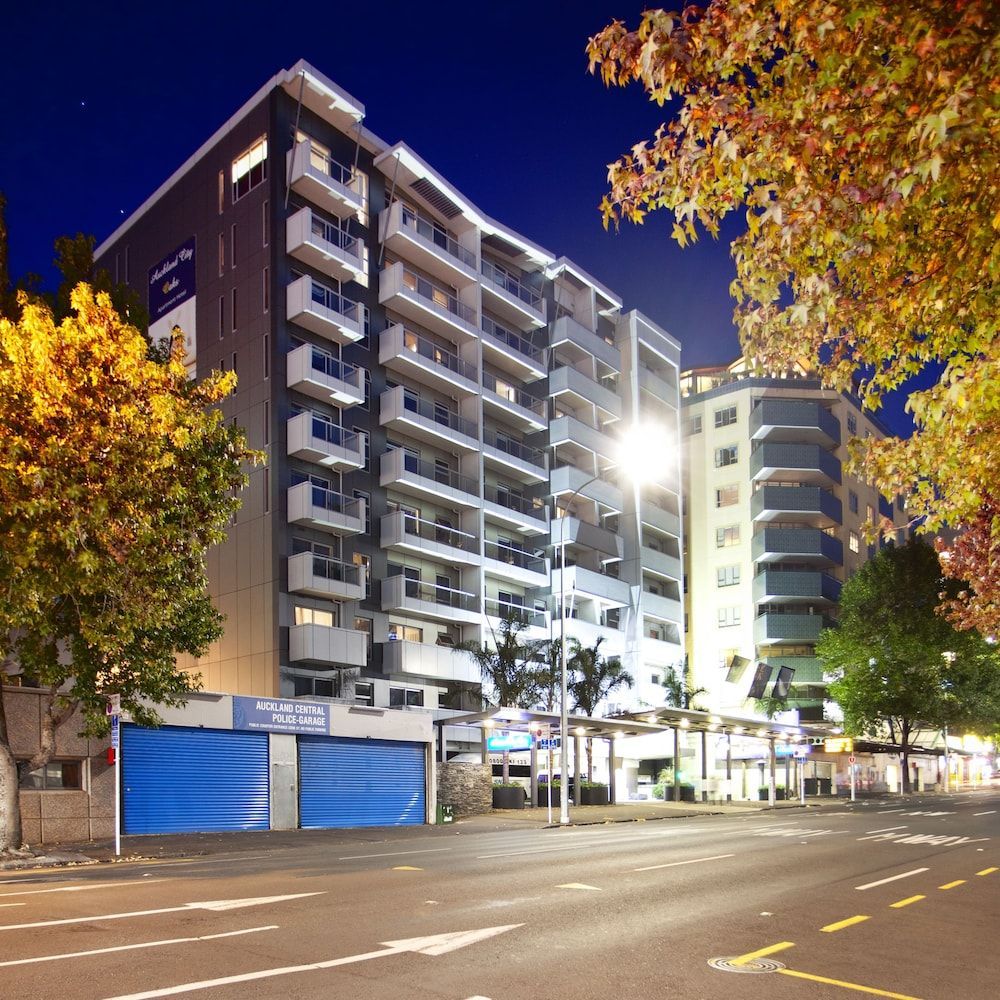 VR Auckland City 1