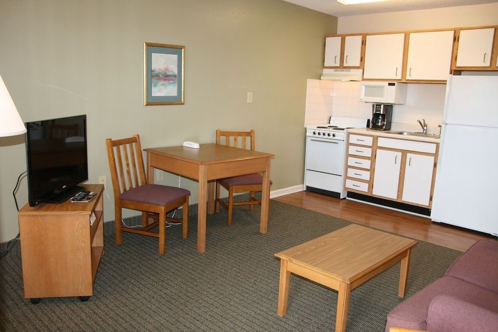 Affordable Suites Lexington 1