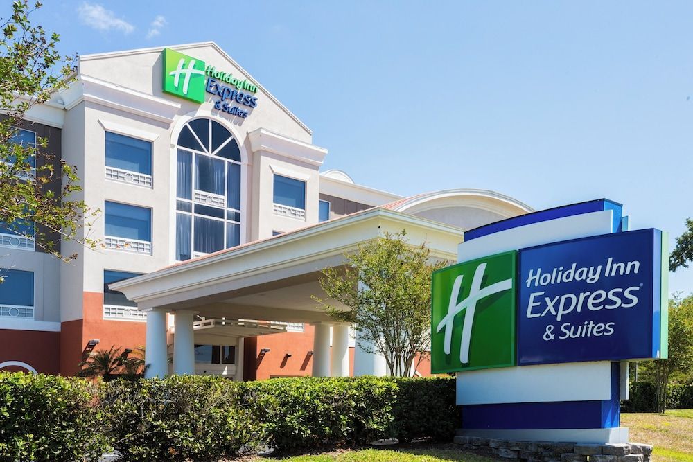 Holiday Inn Express & Suites TAMPA-FAIRGROUNDS-CASINO by IHG 1