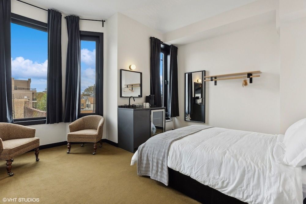 Logan Square SRO Hotel 2