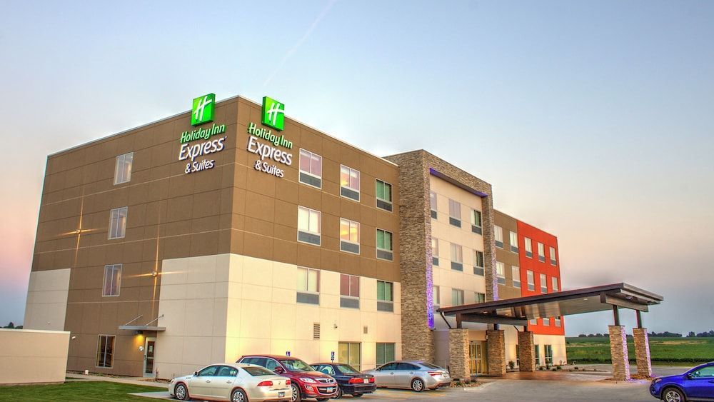 Holiday Inn Express & Suites SPENCER by IHG 1