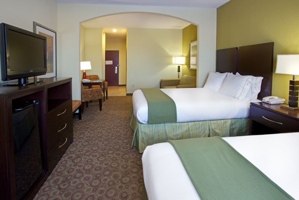 Holiday Inn Express & Suites WALLER - PRAIRIE VIEW by IHG 2