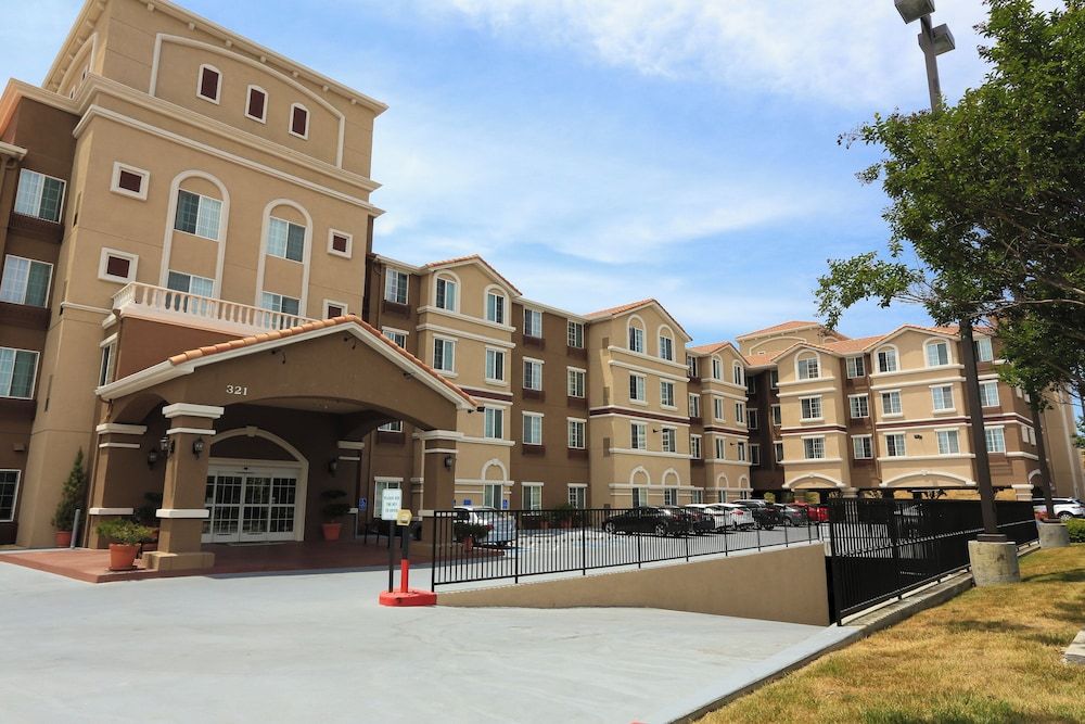 Staybridge Suites SILICON VALLEY-MILPITAS by IHG 1