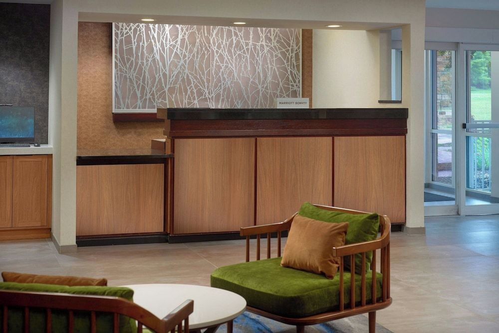Fairfield Inn & Suites by Marriott Frederick 2