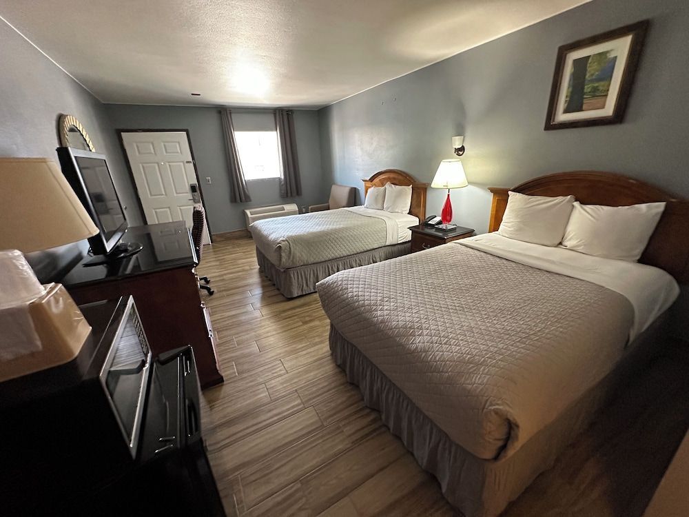 Home Suites Hill Country 1