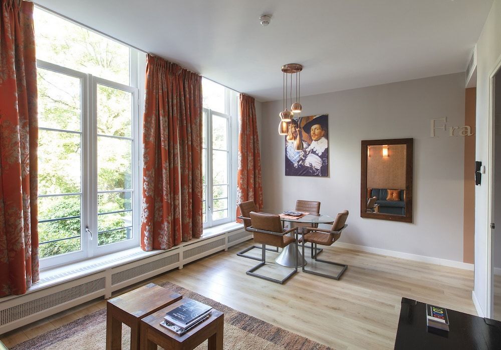 Dutch Masters Short Stay Apartments 2