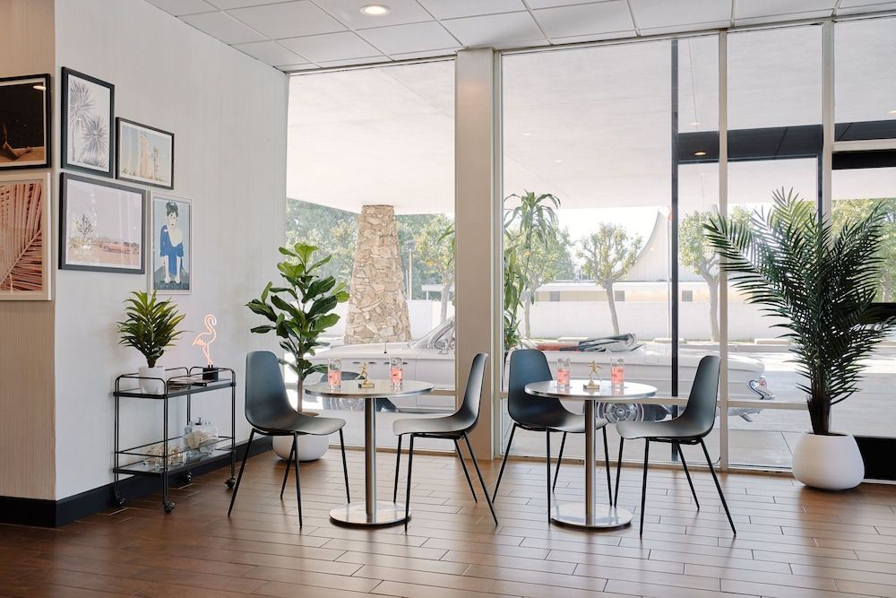 Glendale Express Hotel Los Angeles 2