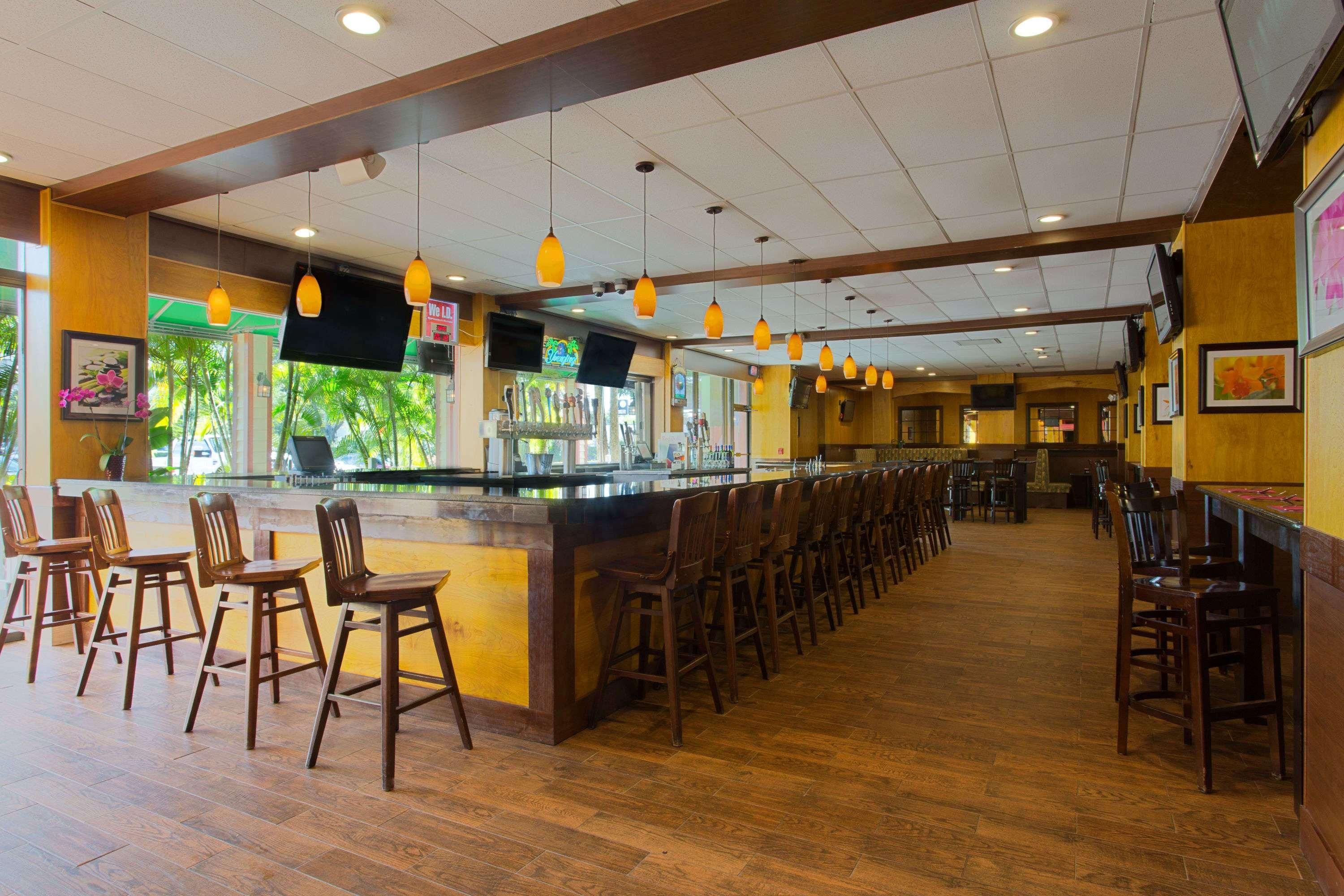 Ramada by Wyndham Tampa Airport Westshore 1