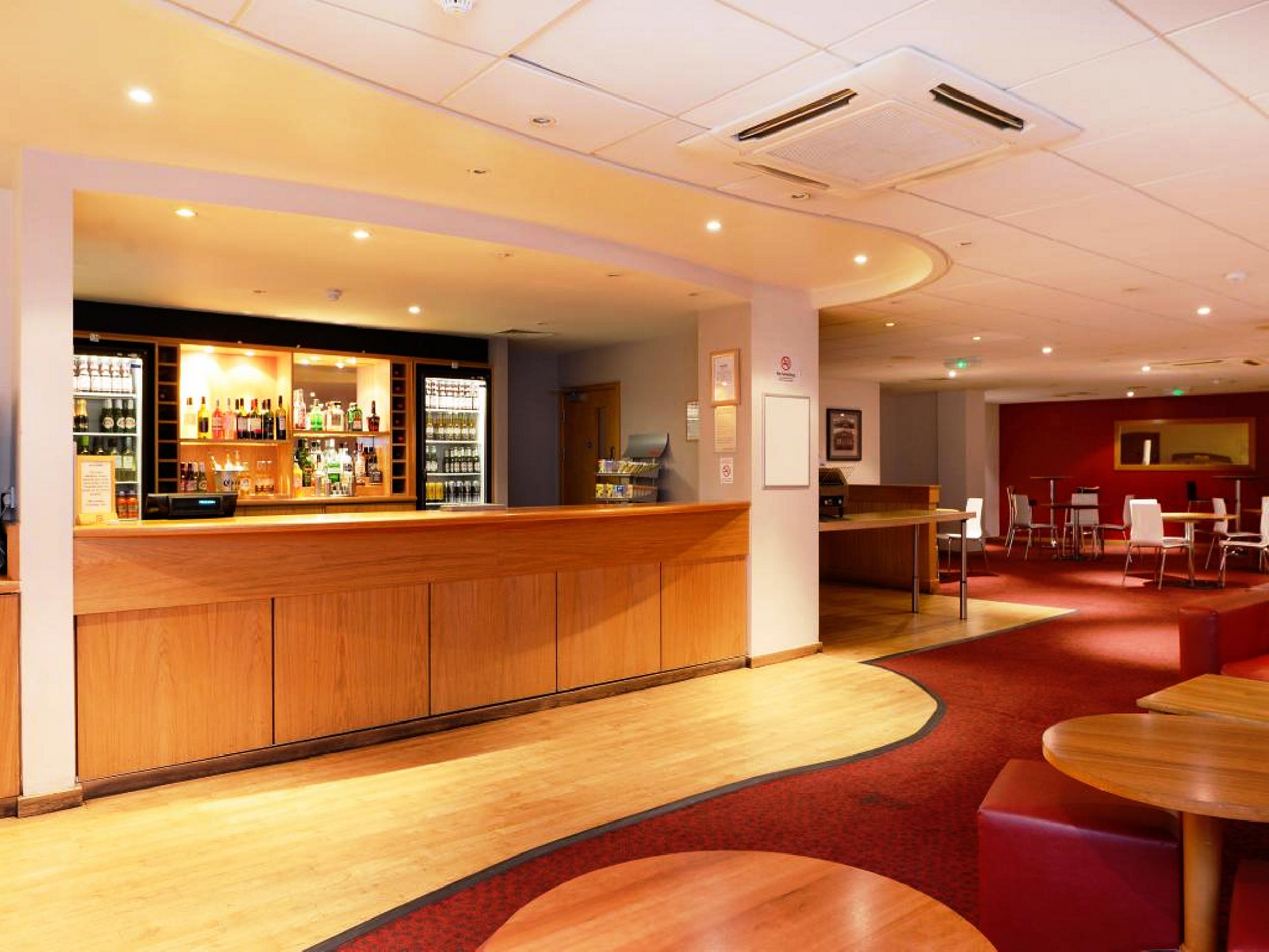 Travelodge Worcester 2