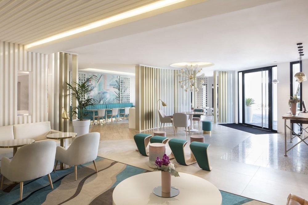 Mercure Villeneuve Loubet Plage 2
