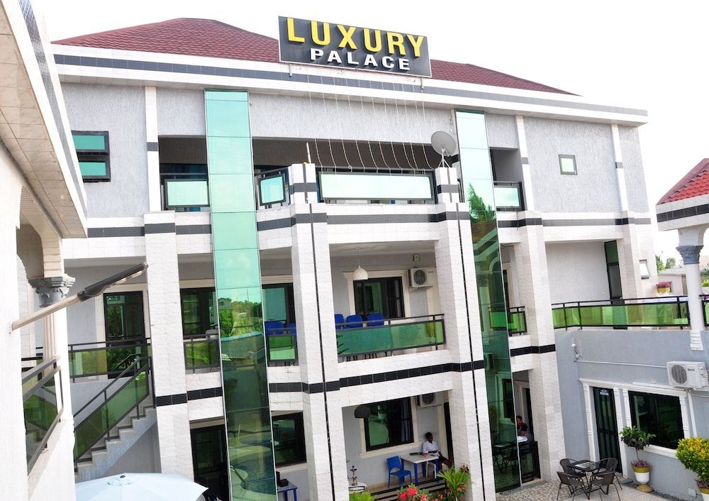 Luxury Palace 1
