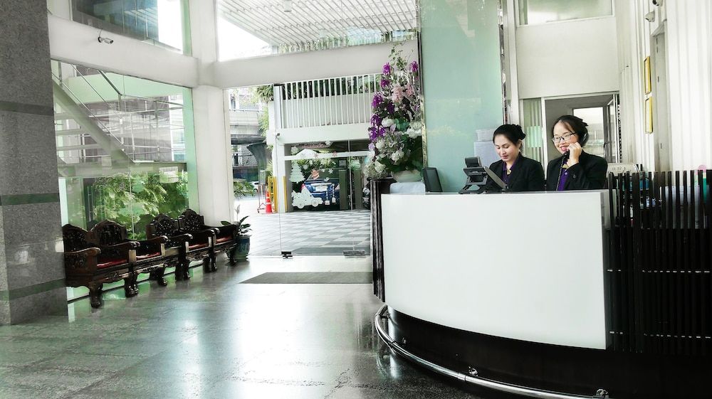 Trang Hotel Bangkok 2