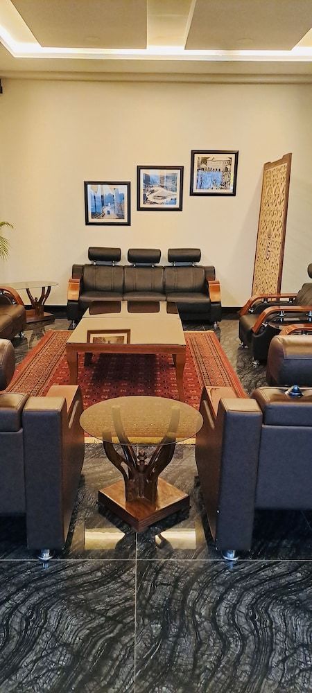 GrandTaj 2