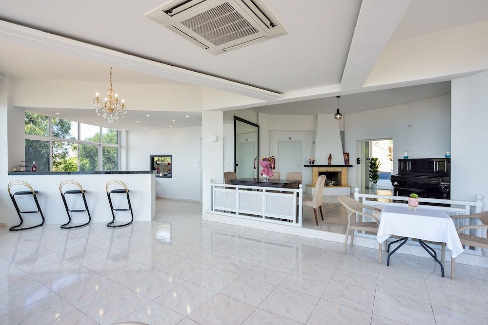 Loucerna Suites Chania 2