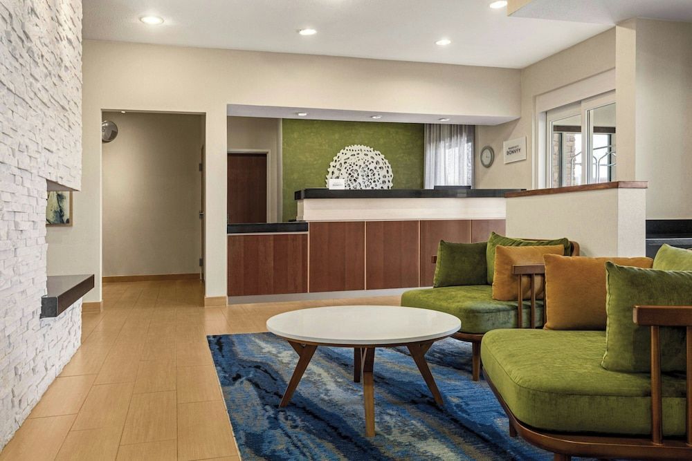 Fairfield Inn & Suites Findlay 2