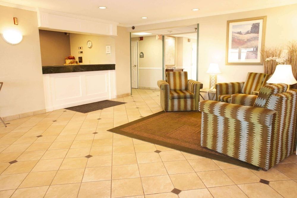 La Quinta by Wyndham Chicago Gurnee 2