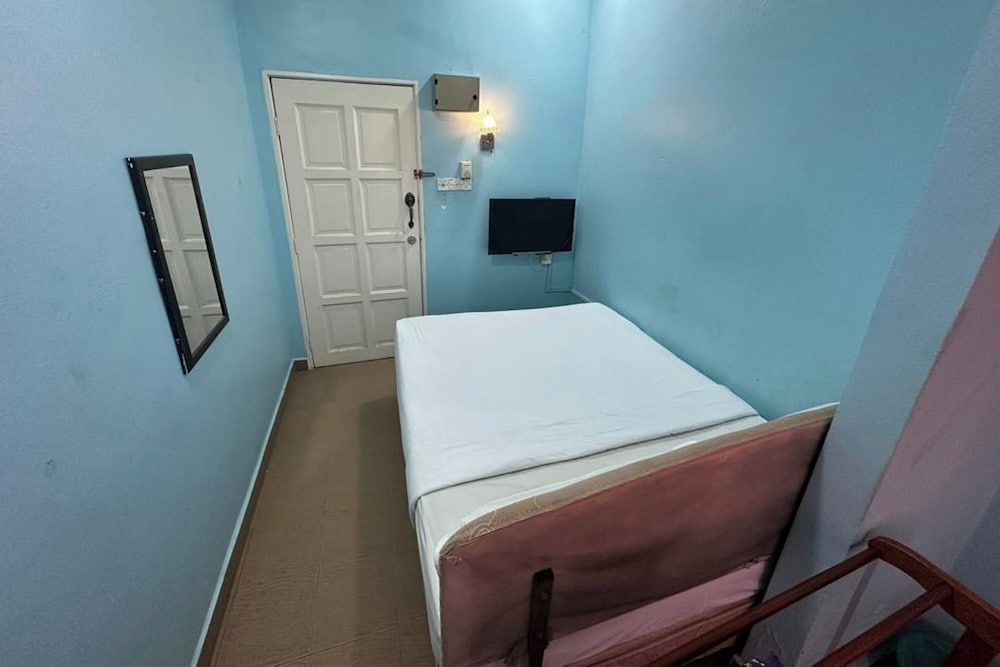 Bangi Lanai Hotel 2