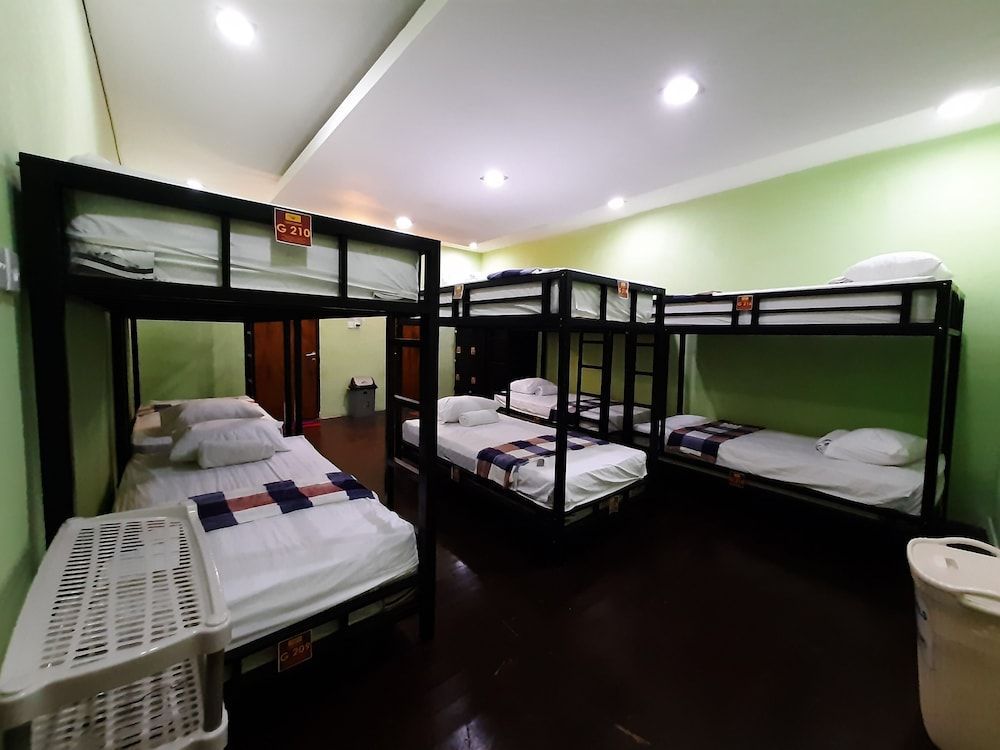 The Legian 777 Guest House 2
