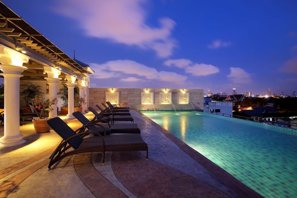 Chillax Resort 1