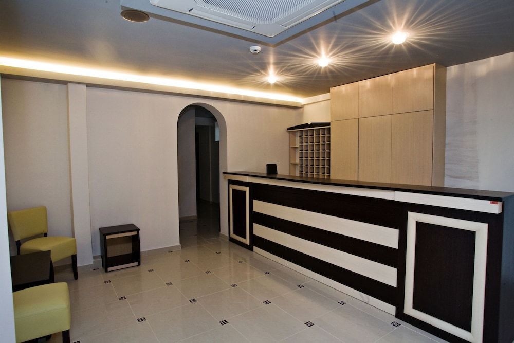 Rg Status Hotel 2