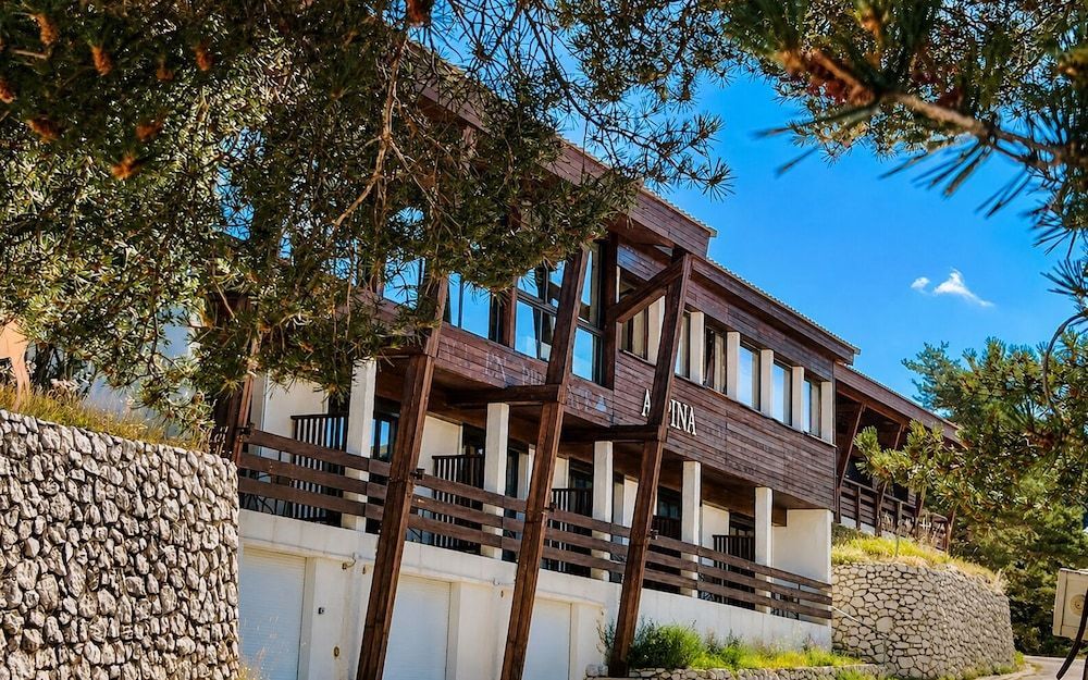 Auberge Alpina 1