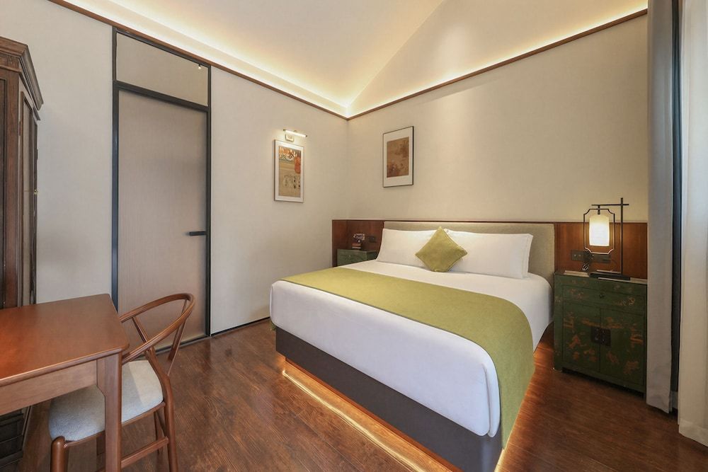 Jingshan Garden Courtyard Hotel Beijing Forbidden City Newly renovated Tianmen Wangfujing Gardenhutong BejjingCourtyard 2