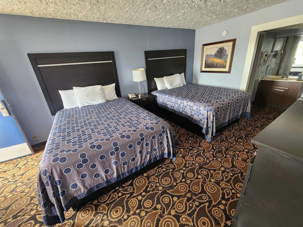Rodeway Inn 1