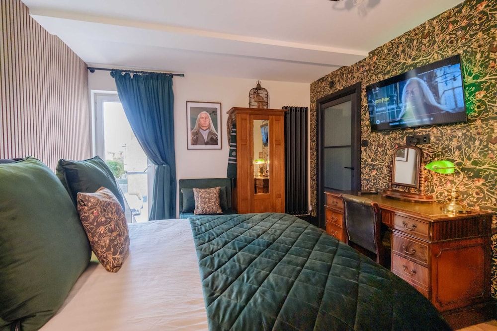 Ricky Road Guest House 1