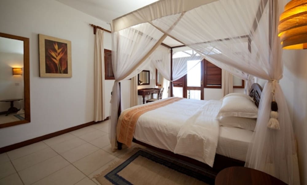 Lantana Galu Beach 2