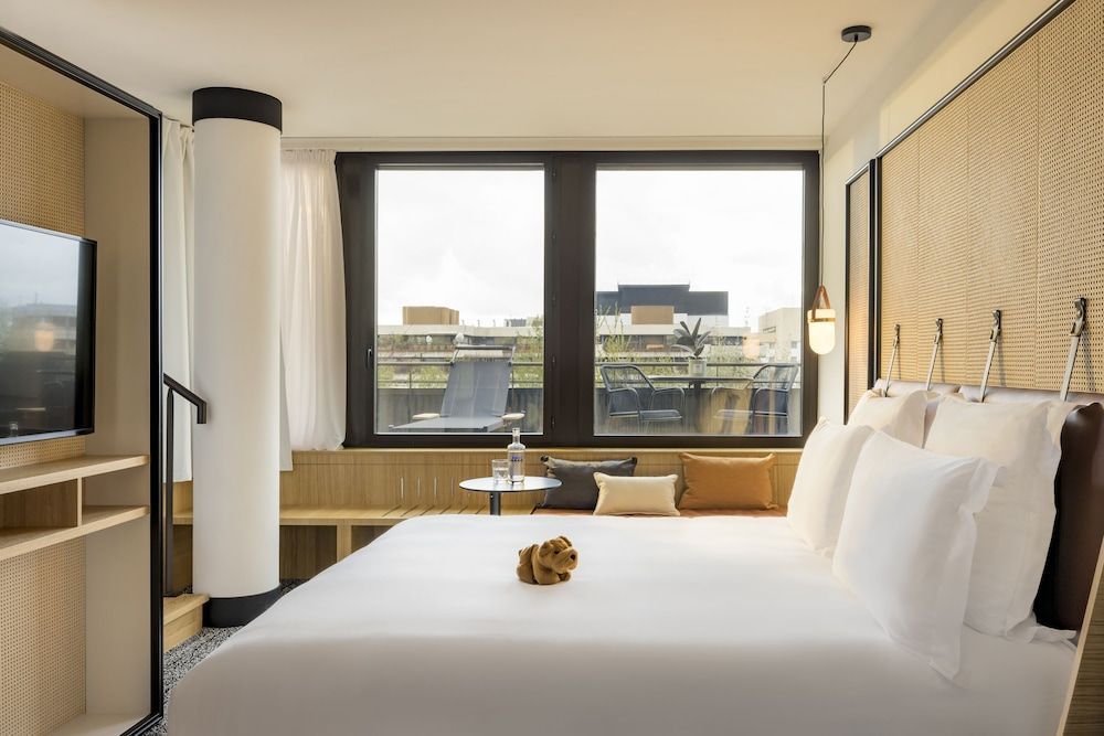 FirstName Bordeaux, Part of JdV by Hyatt 1