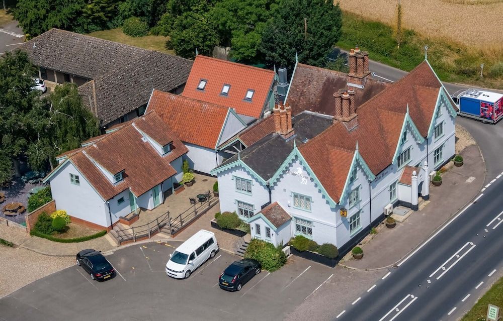 The White Horse Inn 1